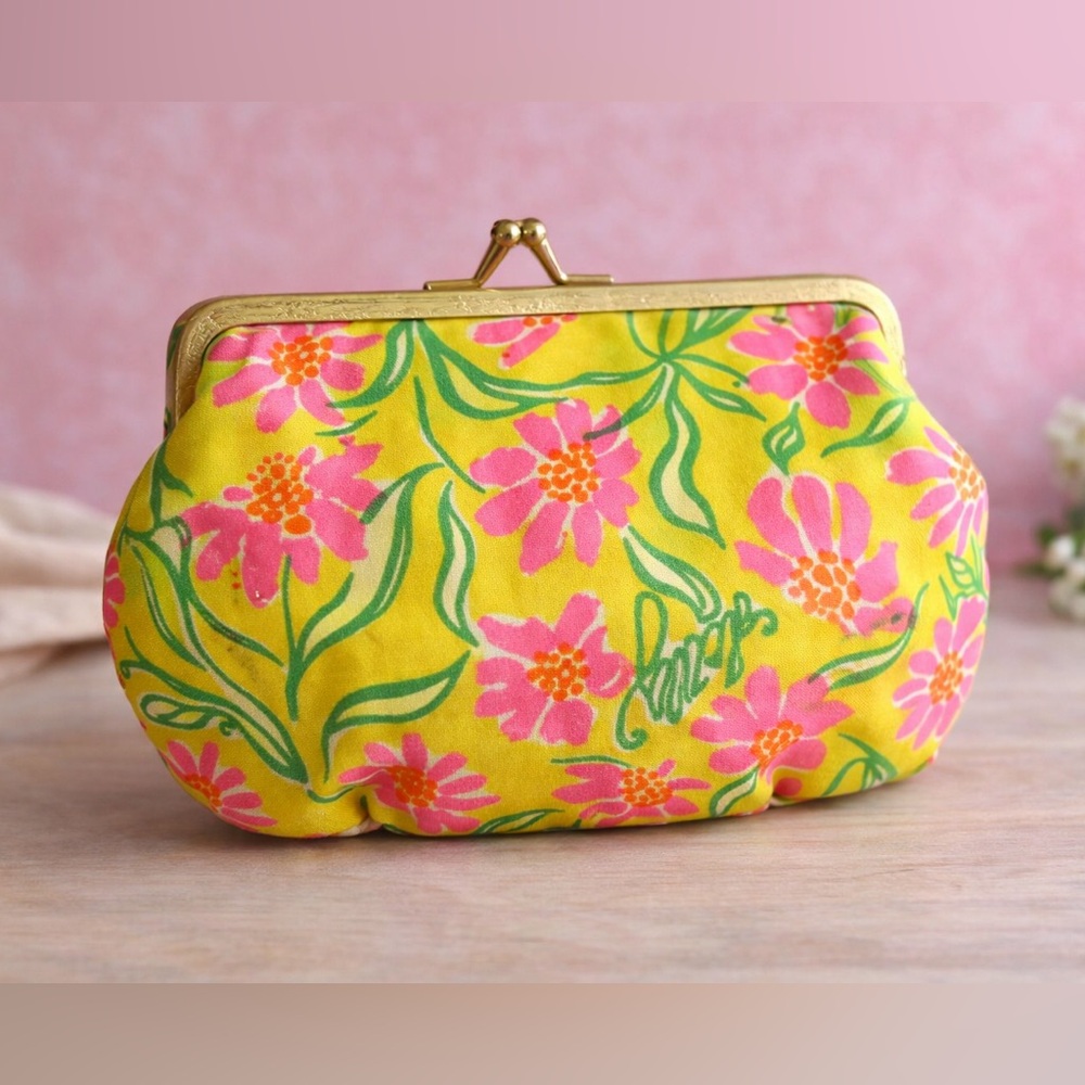 Rare Vintage Lilly Pulitzer 7” Small Clutch